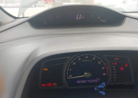 2010 Honda Civic Lx z USA, uszkodzony, nr VIN 19XFA1F57AE082740